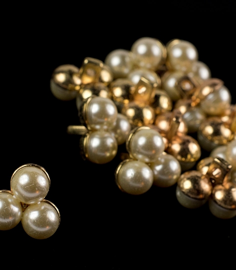 3 Cluster Pearl Shank Button Size 40L x5